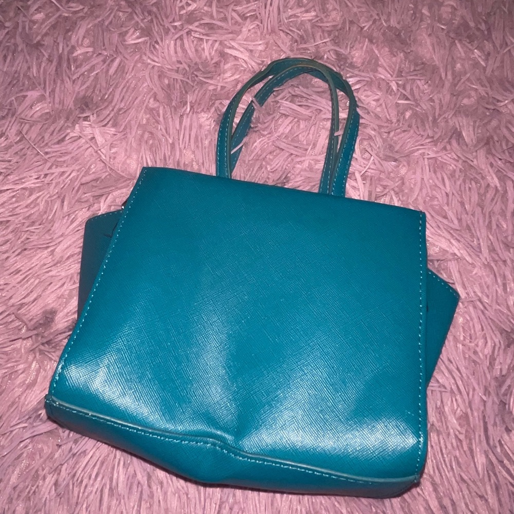 Steve Madden Tote Bag - Picture 3 of 5